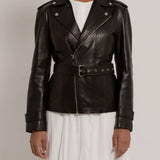 Veste en cuir ceinturée