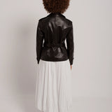 Veste en cuir ceinturée